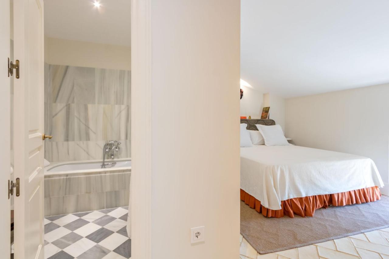 Apartahotel Real Casa De La Moneda Deluxe Sevilla